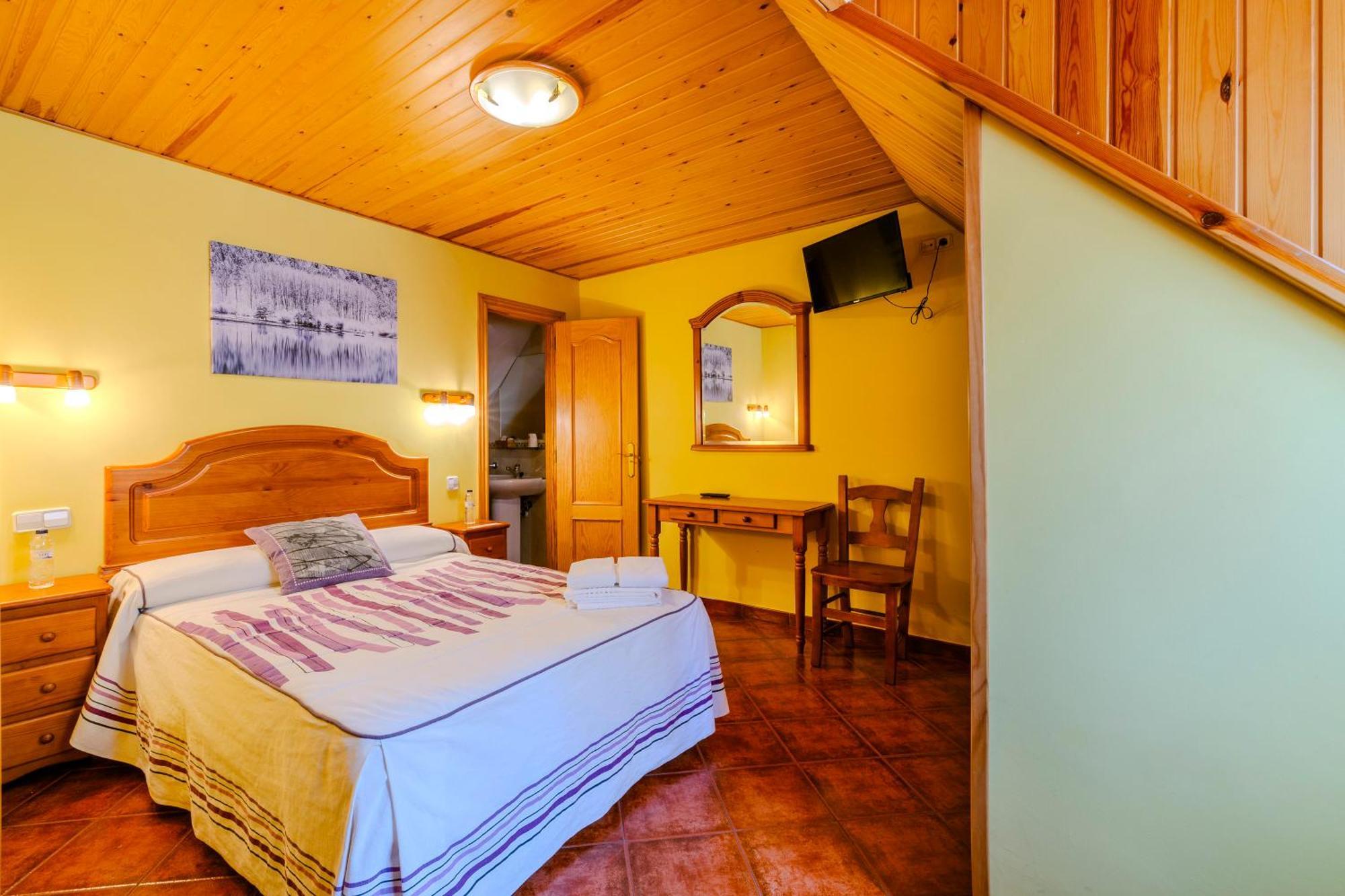 Hostal Panart Bielsa Exterior photo